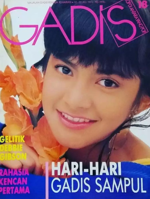 Jadi teman dekat sejak Gadis Sampul, ini 9 adu gaya Cut Tari dan Krisdayanti mejeng di cover majalah