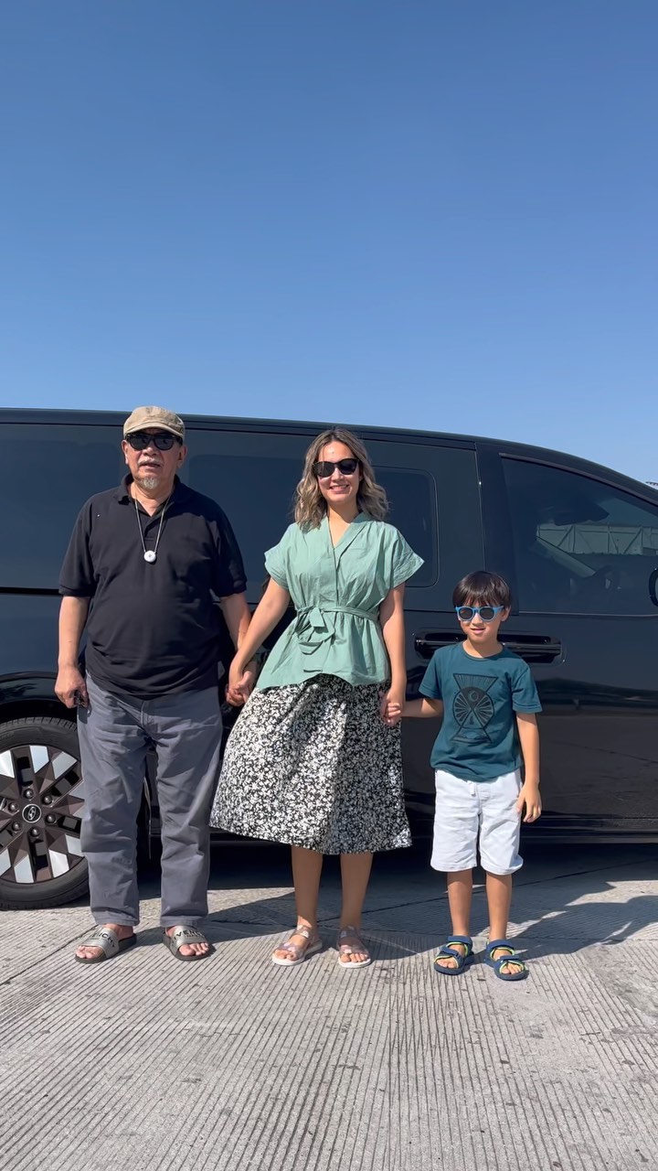 Anak Deddy Mizwar pernah perankan pembantu di Lorong Waktu, 11 potret terbarunya jadi presenter top