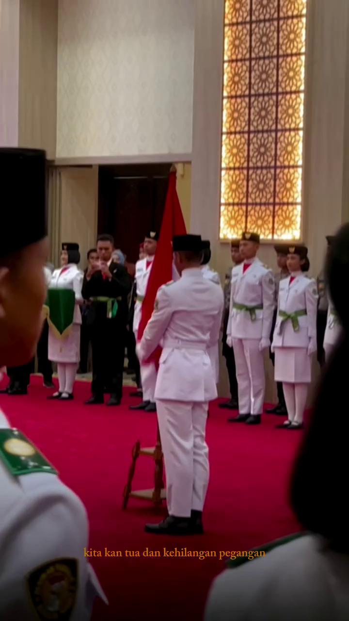 Gagal seleksi nasional, putra Denny Cagur jadi Paskibraka Banten, ini 9 momen pengukuhannya