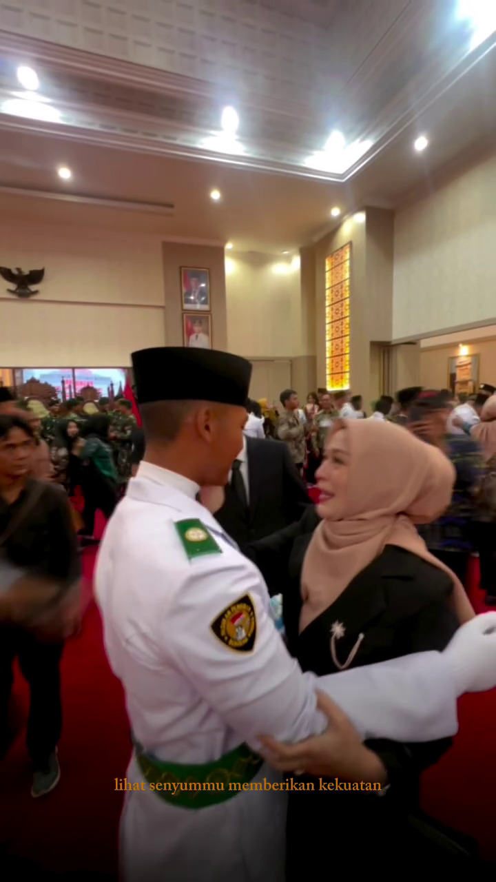 Gagal seleksi nasional, putra Denny Cagur jadi Paskibraka Banten, ini 9 momen pengukuhannya