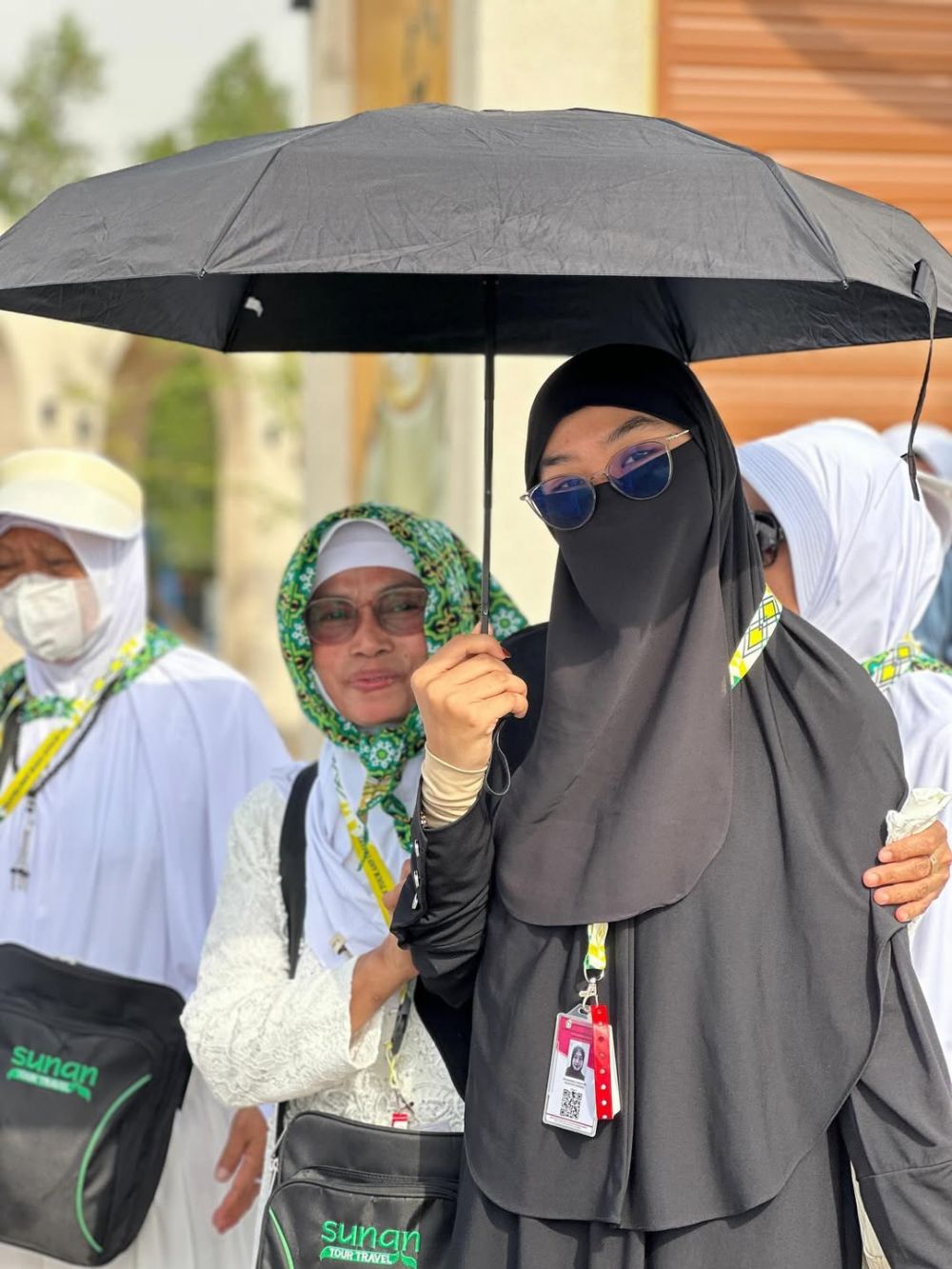 Novi Listiana D'Academy yang kini jadi petani jalani ibadah umrah, intip 9 potretnya
