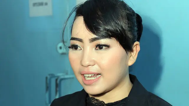 Kisah mengharukan perjuangan Mpok Alpa lawan kanker, pengobatan dilakukan sejak hamil anak kembar