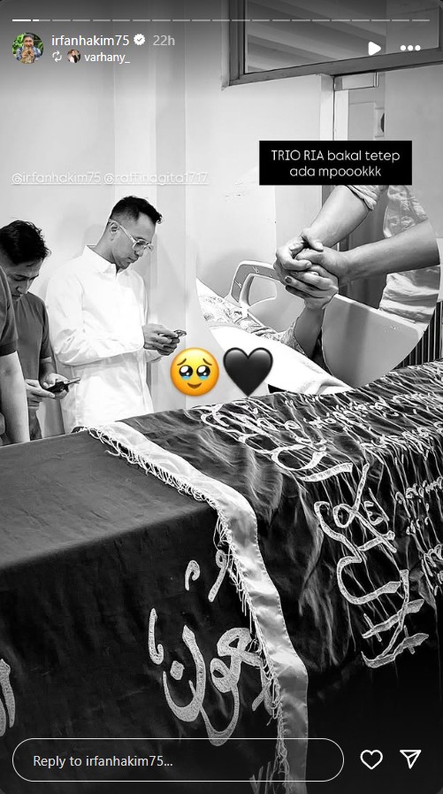 9 Momen Raffi Ahmad dan Irfan Hakim setia dampingi keluarga Mpok Alpa saat sang sahabat meninggal
