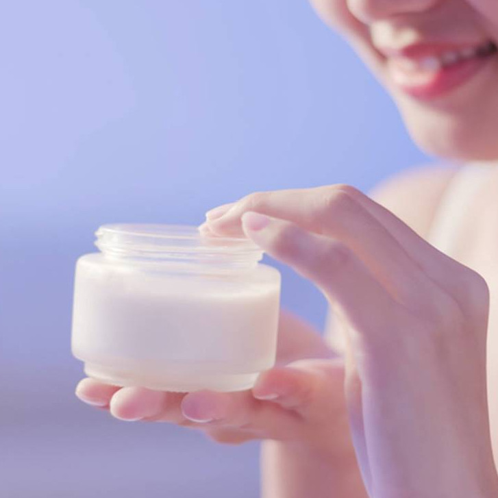 Tak asal diaplikasikan ke wajah, ini 7 tips pakai krim malah agar hasil optimal, leher jangan di-skip