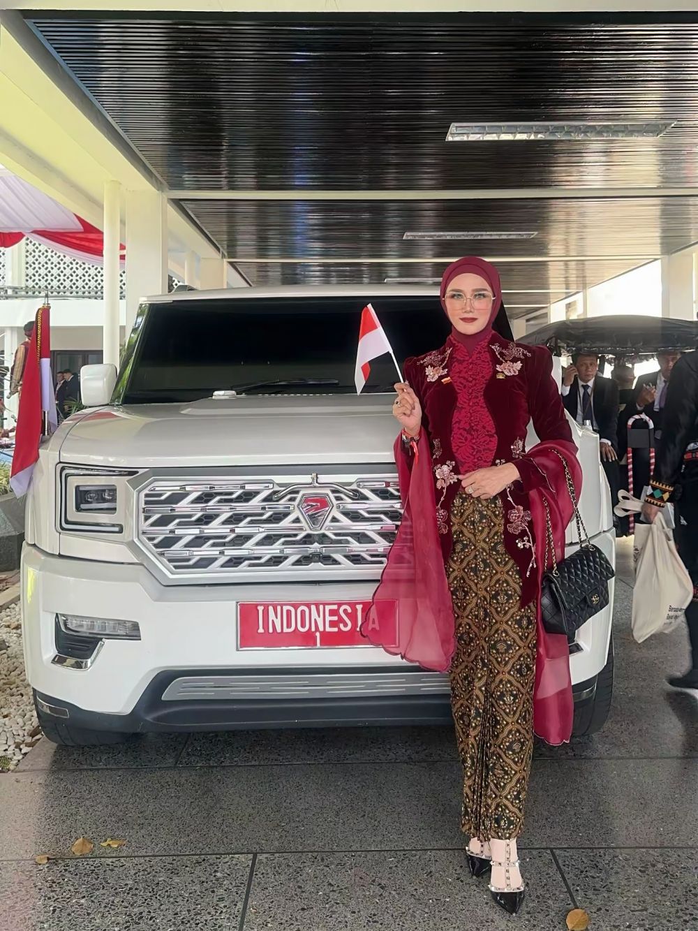 11 Potret seleb cantik hadiri HUT RI ke-80 di Istana Merdeka, Arumi Bachsin tampil simpel tapi elegan