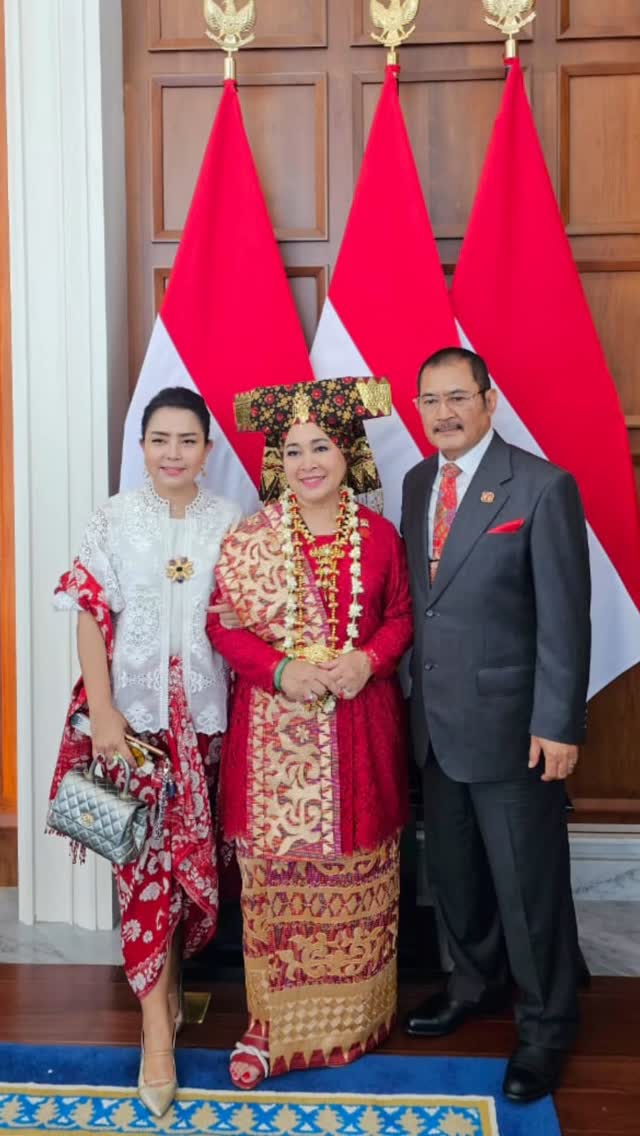 9 Potret Mayangsari kini tanpa canggung membaur dengan trah keluarga Cendana, penuh kebahagiaan