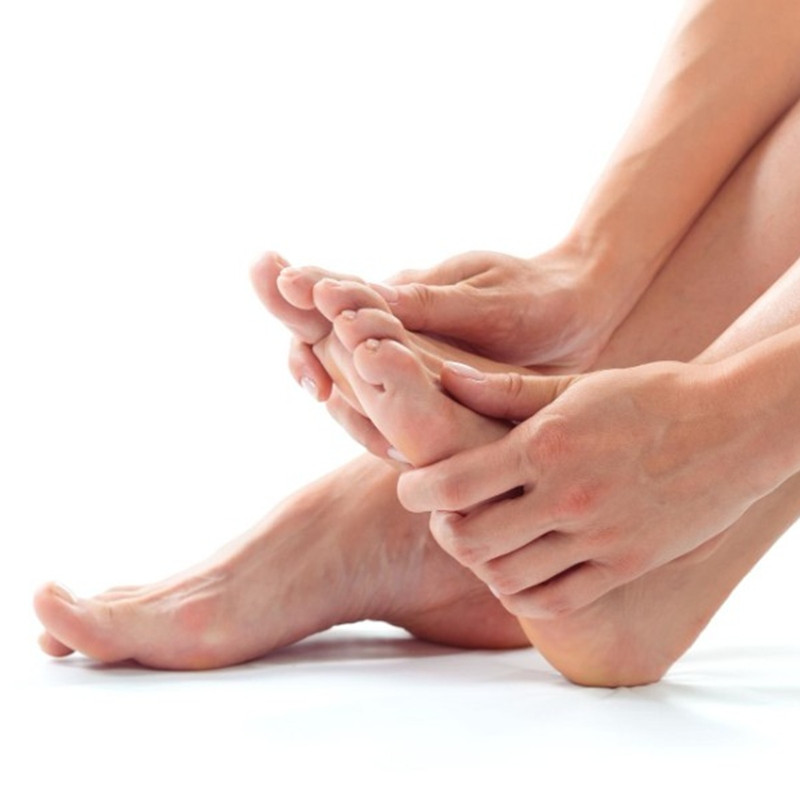 Tumit pecah-pecah dan gelap? Ini solusi jitu mengatasinya cuma bermodal 3 bahan rumahan