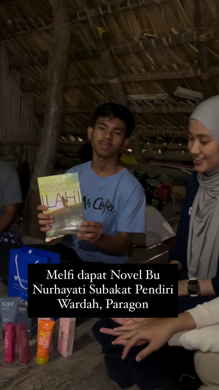 Viral kisah Melfi jadi mahasiswa pertama UI dari Pulau Sawu NTT, 9 potret rumahnya berdinding bambu  