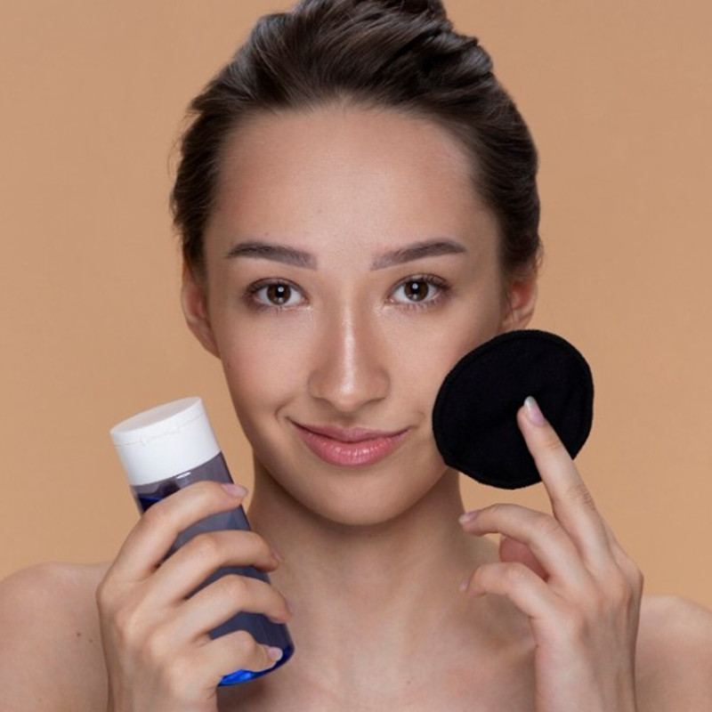 Asal pakai bisa bikin breakout, ini trik hapus makeup dengan cleansing oil agar tak sebabkan jerawat