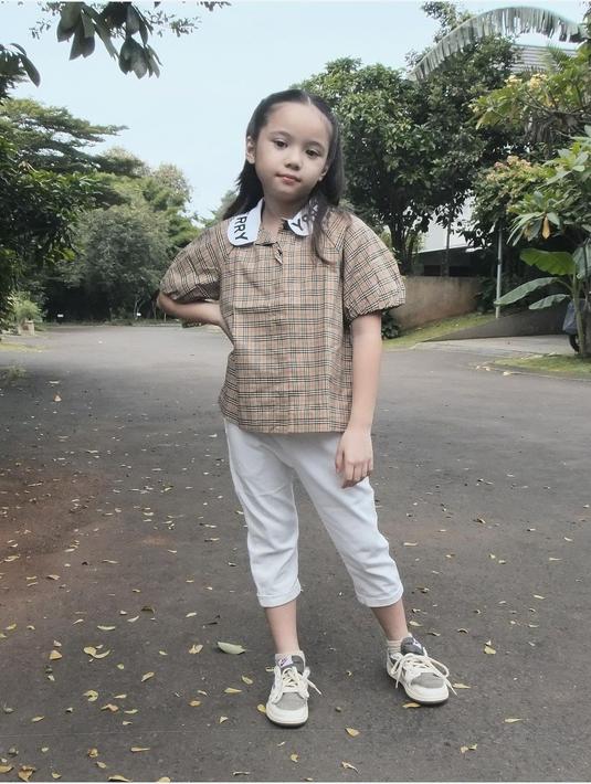 Diwarisi paras cantik dari Gisel, ini 11 potret Gempi yang tampil stylish bak ABG