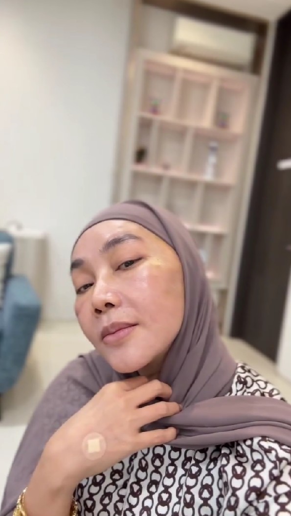 Jadi hadiah ultah di usia 55, Dewi Gita rogoh ratusan juta demi oplas di Korea, 9 potret terbarunya