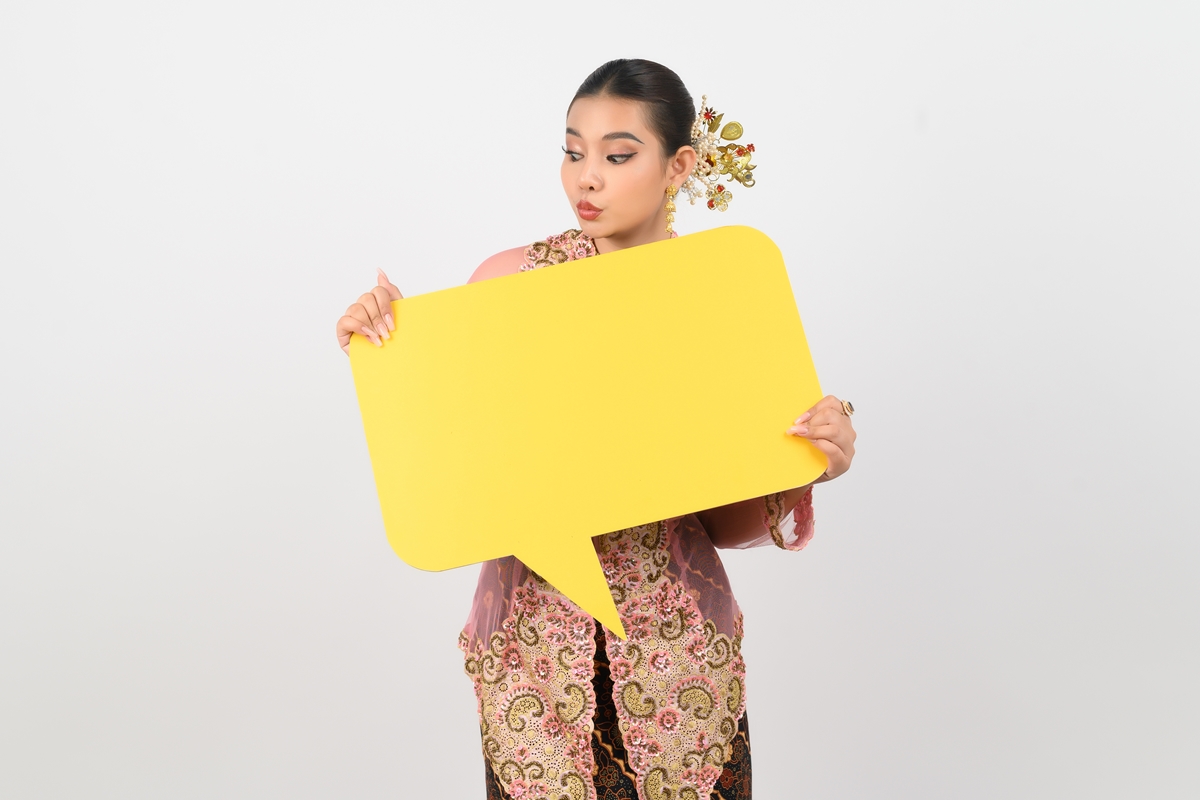 100 Kata-kata bijak tentang cinta bahasa Jawa dan artinya, bikin hati pasangan berdebar