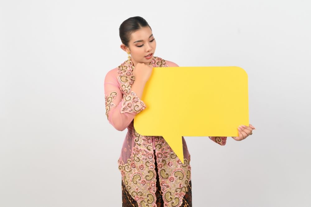 100 Kata-kata bijak tentang cinta bahasa Jawa dan artinya, bikin hati pasangan berdebar