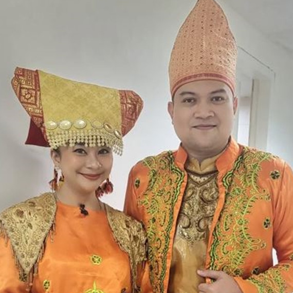 Chikita Meidy sebut suaminya bergaya hidup elit tapi punya utang, tagih tunggakan KPR Rp43 juta