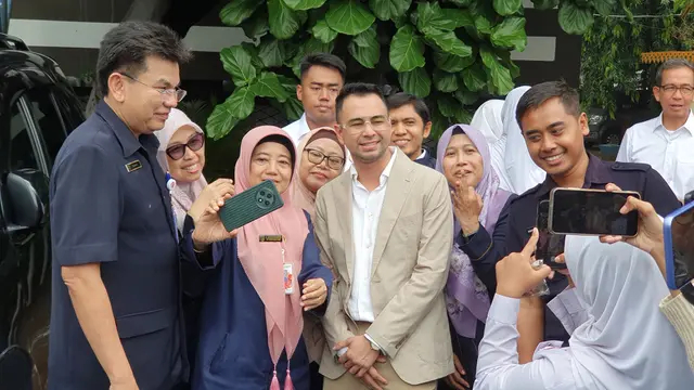 Raffi Ahmad kenang masa SMA, kerap telat karena naik mikrolet dan pernah ngutang di warung