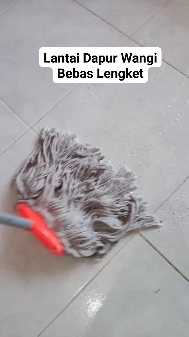 Lantai dapur lengket dan bau amis bisa wangi kesat meski tanpa karbol, ini cara membersihkannya 