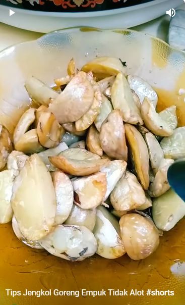 Jengkol goreng tetap empuk meski sudah dingin? Triknya cuma tambah 1 bahan ini