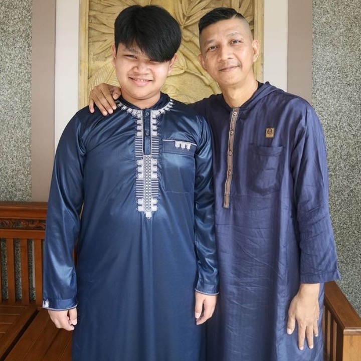 Kebersamaan 5 personel band Ungu bareng anak, 11 potretnya harmonis pol