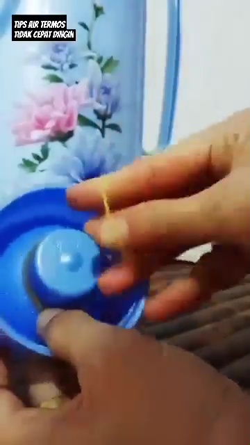 Air panas dalam termos jadi cepat dingin? Coba pakai 1 alat sederhana ini agar lebih awet berhari-hari