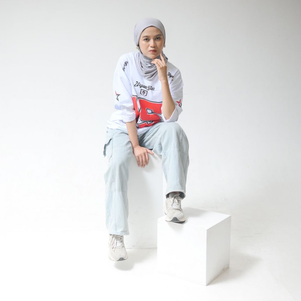 11 Potret Diva Aurel penyanyi Tabola Bale bersama Silet Open Up yang viral di HUT RI ke-80