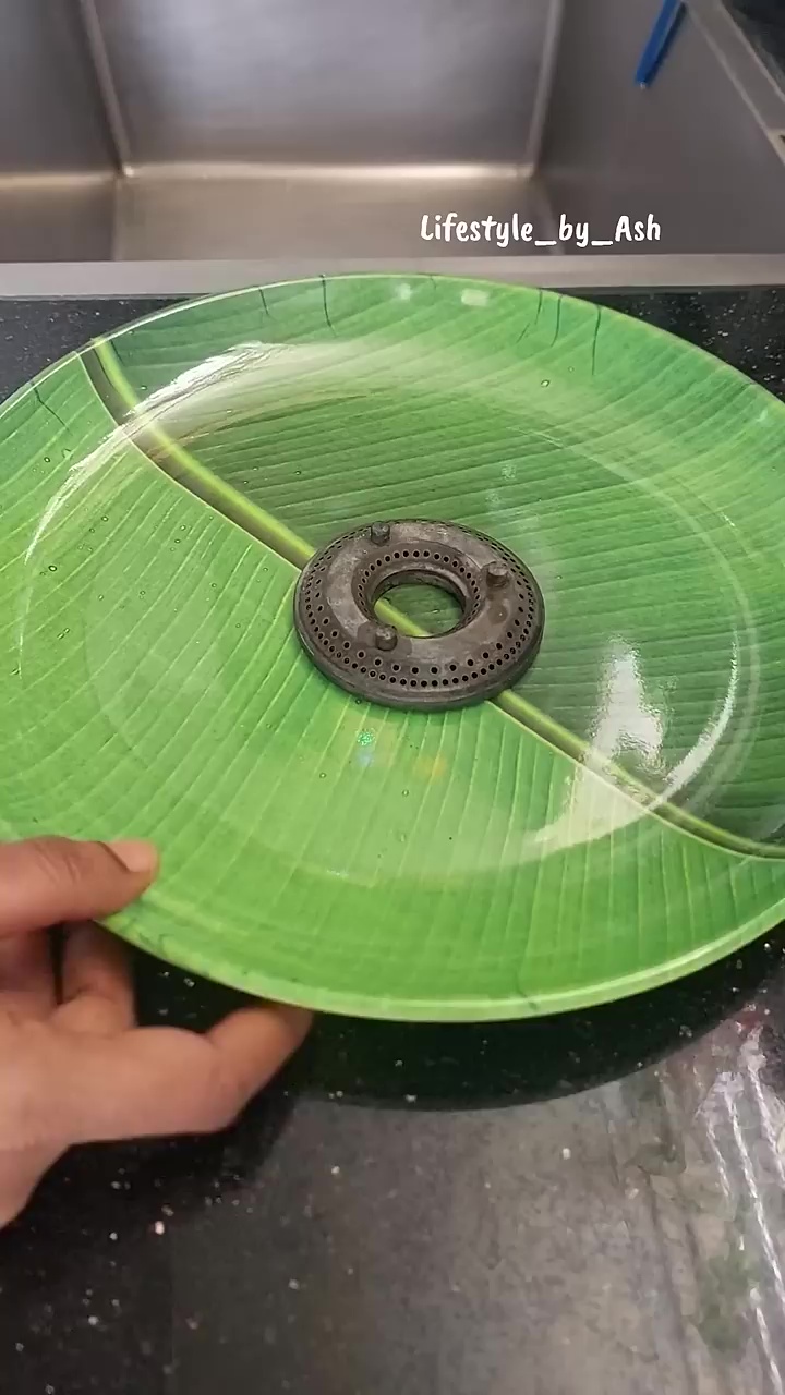 Hasilnya bikin nggak nyangka, ternyata kerak burner kompor gas bisa luntur dengan 2 bahan dapur ini