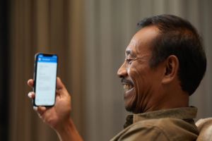 100 Tebak-tebakan receh ala bapak-bapak Facebook, absurdnya bikin nggak abis pikir