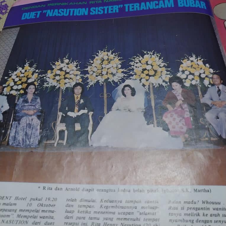 Penyanyi era 70-an ini kini jadi agen properti dengan harga jual fanastis, intip 9 potret lawasnya