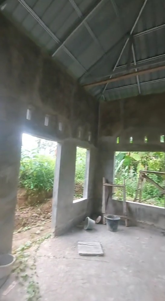 Kisah kematian Nia penjual gorengan sempat viral, sampai dibuatkan musala, kini mangkrak, 9 potretnya