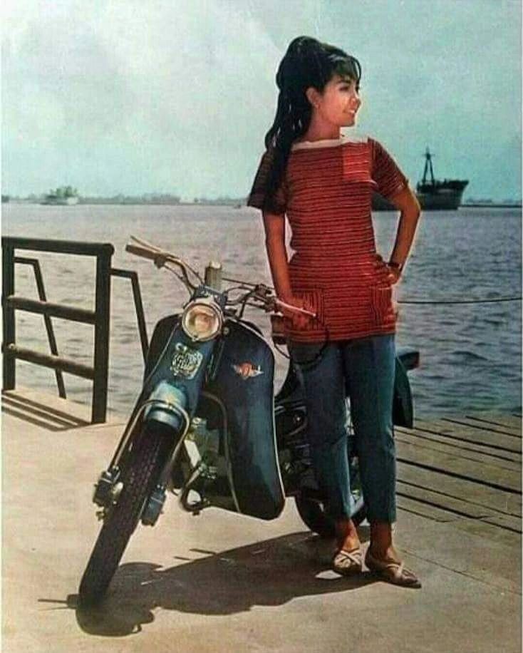 Aktris legend ini ternyata dulunya penari, langganan tampil di Istana Negara, ini 9 potret lawasnya