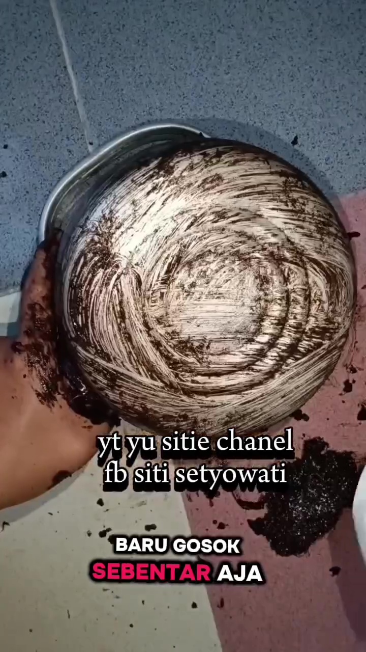 Teko lama sudah gosong dan hitam? Ini solusi jitu mengembalikan kilaunya cuma dengan 3 bahan dapur 