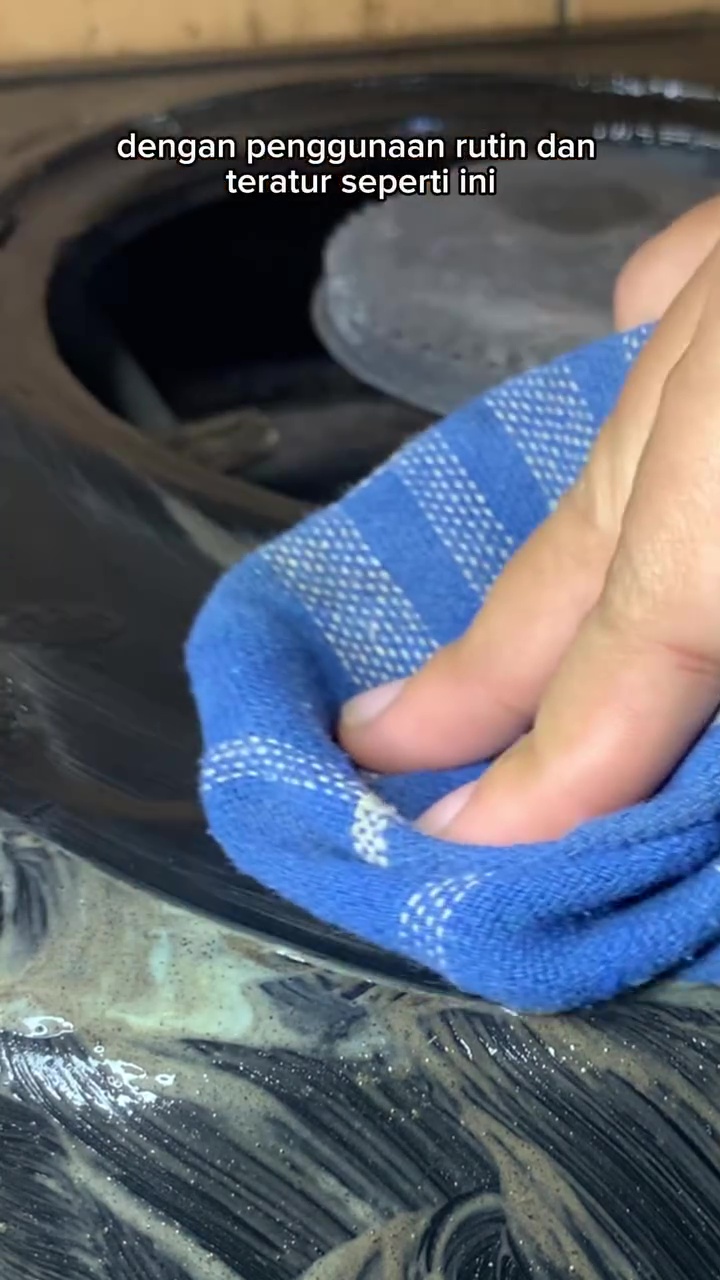 Kompor berminyak dan berkerak bisa kesat lagi seperti baru keluar toko, intip cara membersihkannya