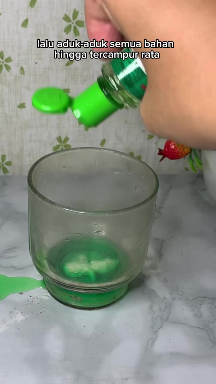 Kompor berminyak dan berkerak bisa kesat lagi seperti baru keluar toko, intip cara membersihkannya