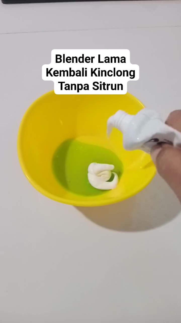 Blender menguning karena sering dipakai? Inilah solusi mudah bikin kinclong lagi tanpa bantuan sitrun