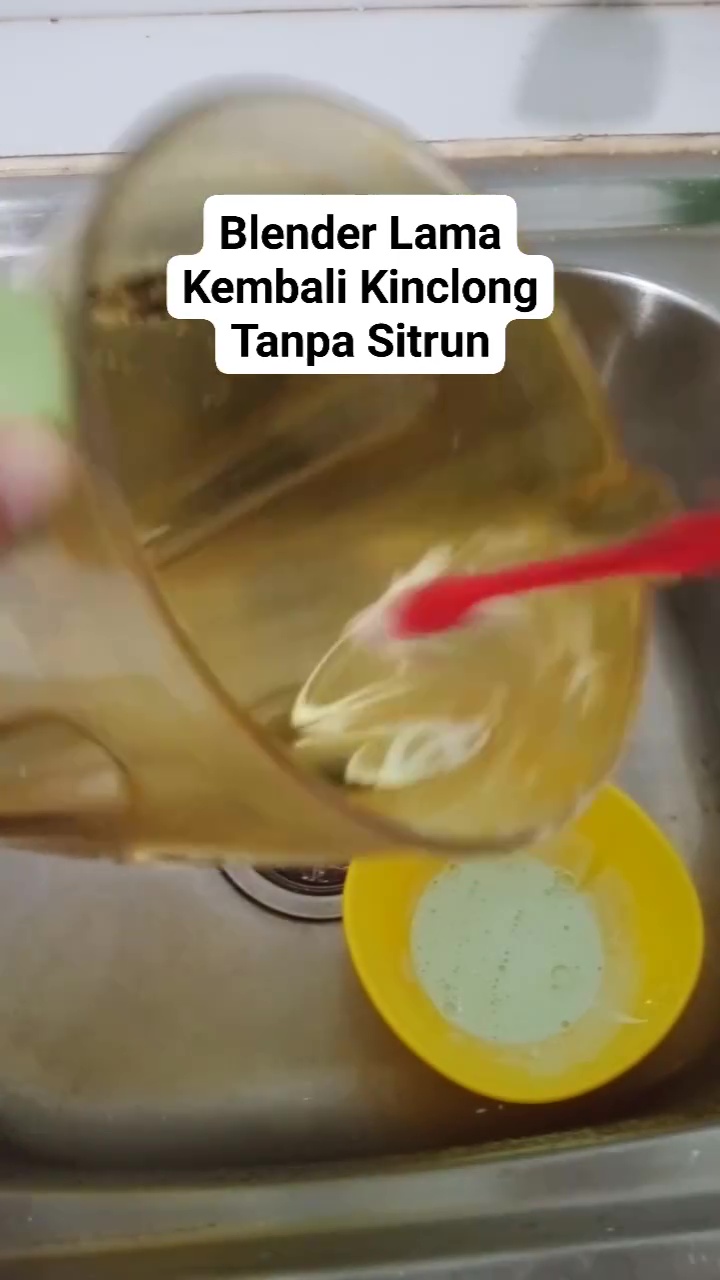 Blender menguning karena sering dipakai? Inilah solusi mudah bikin kinclong lagi tanpa bantuan sitrun