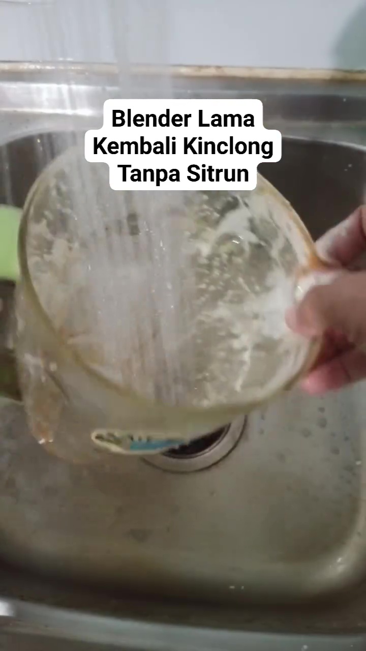 Blender menguning karena sering dipakai? Inilah solusi mudah bikin kinclong lagi tanpa bantuan sitrun
