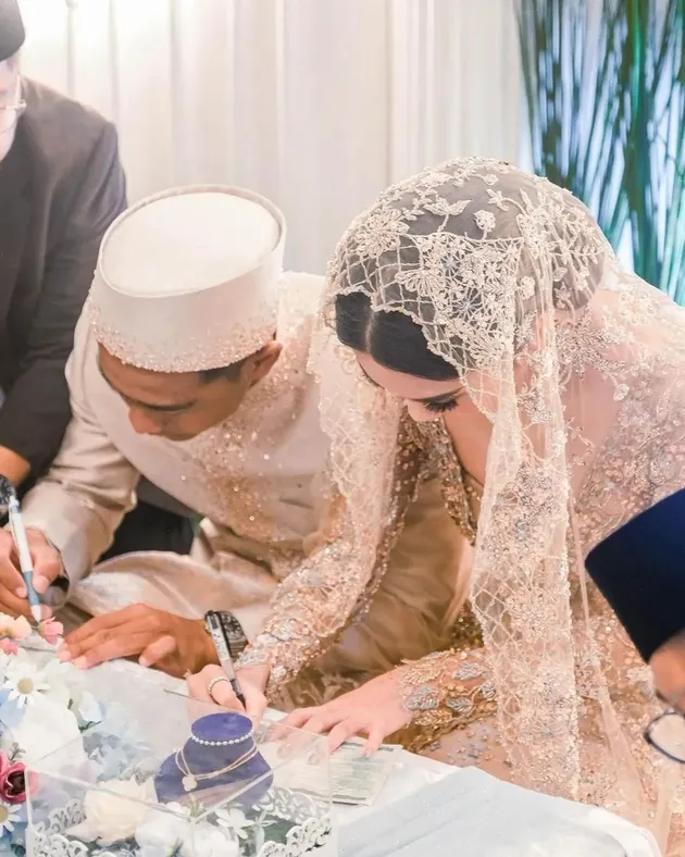 Pernikahan hanya bertahan 2 tahun, ini 5 perjalanan cinta Pratama Arhan dan Azizah Salsha