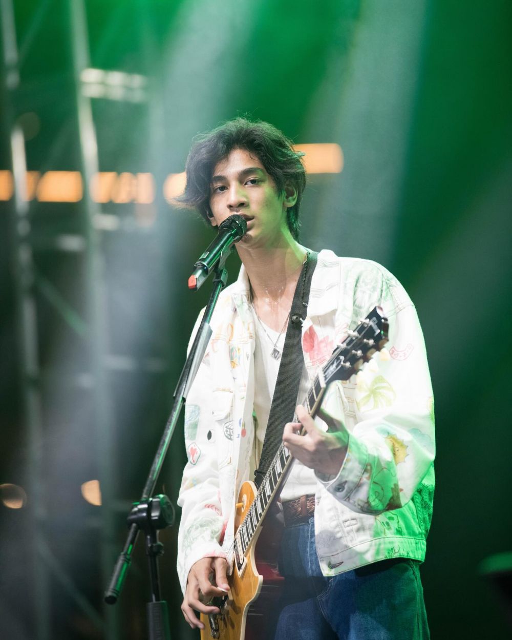 Ikuti jejak sang ayah sebagai musisi, intip 11 potret Kenzy anak Andre Taulany yang gayanya makin cool