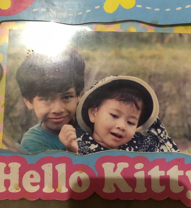 Paras tampannya dipuji sedari dulu, begini 11 potret masa kecil Raffi Ahmad