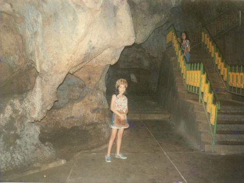 Disebut kembar, intip 9 potret masa kecil Bunga Citra Lestari yang parasnya plek ketiplek Noah