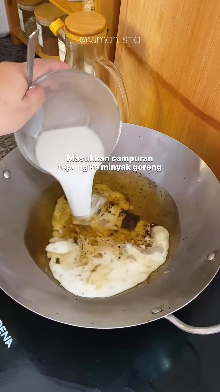 Minyak goreng keruh karena makanan bisa jadi jernih lagi seperti baru, begini cara mengatasinya