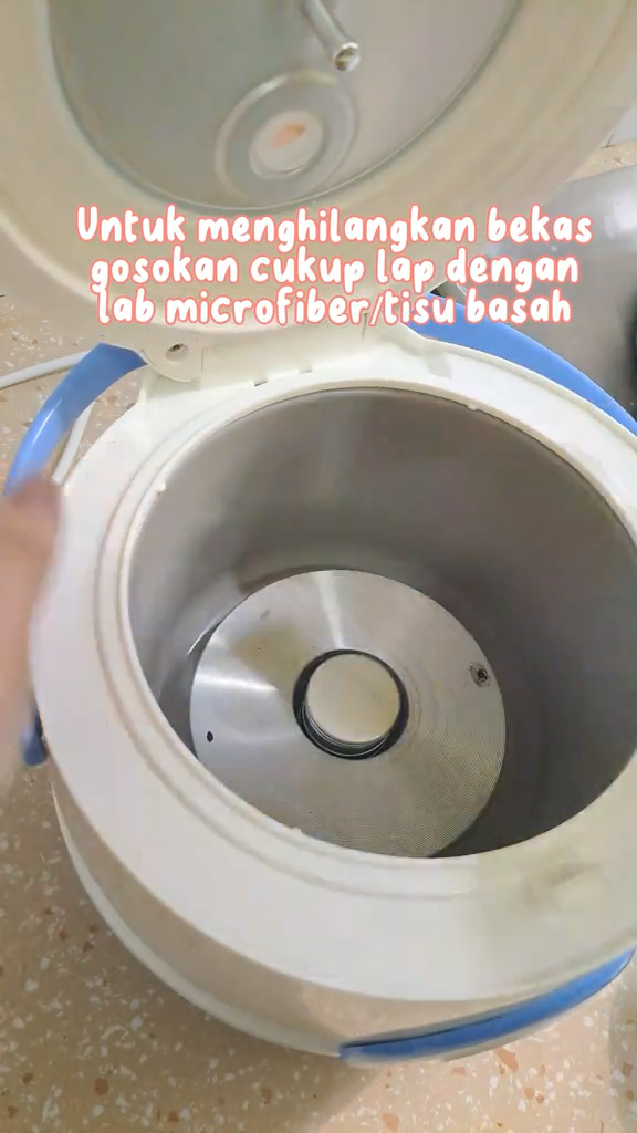 Rahasia bikin dasar rice cooker gosong jadi kinclong, nggak perlu capek gosok-gosok pakai sabun