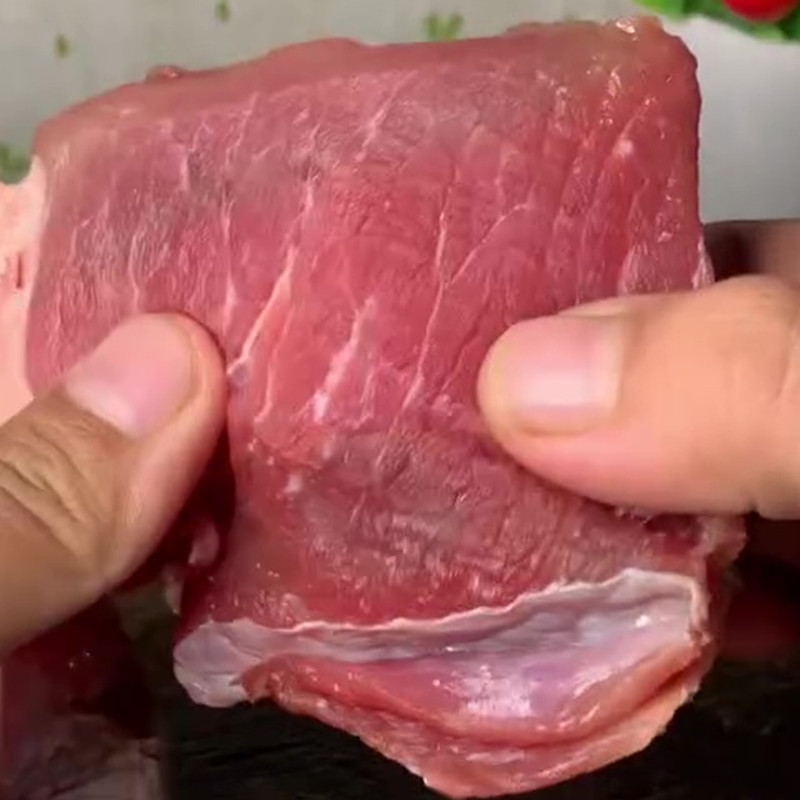 Masak daging masih suka alot? Coba trik ini biar teksturnya lebih lembut tanpa perlu direbus