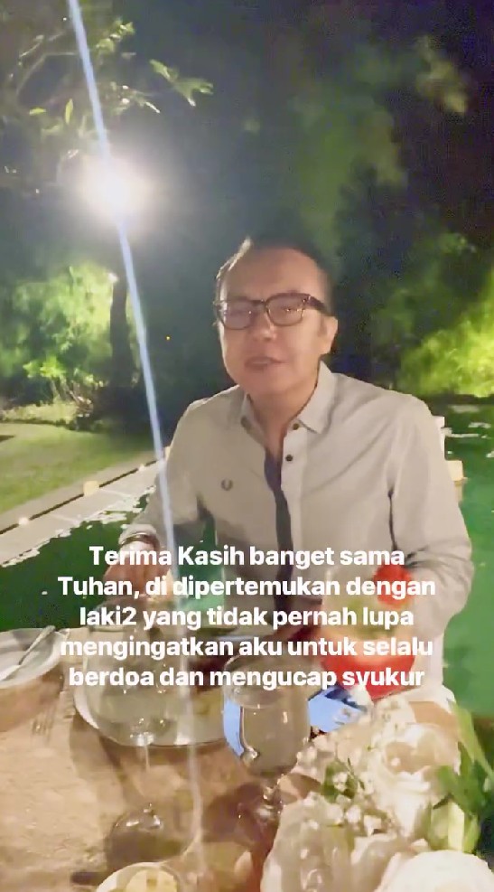 Ari Lasso beri kejutan Dearly Joshua dinner romantis di Bali, 9 potretnya bak ABG kasmaran