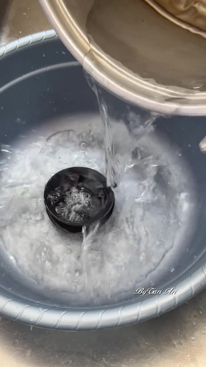 Api kompor jadi merah karena burner dekil? Coba rendam dengan cairan ini, auto bersih bebas kerak 