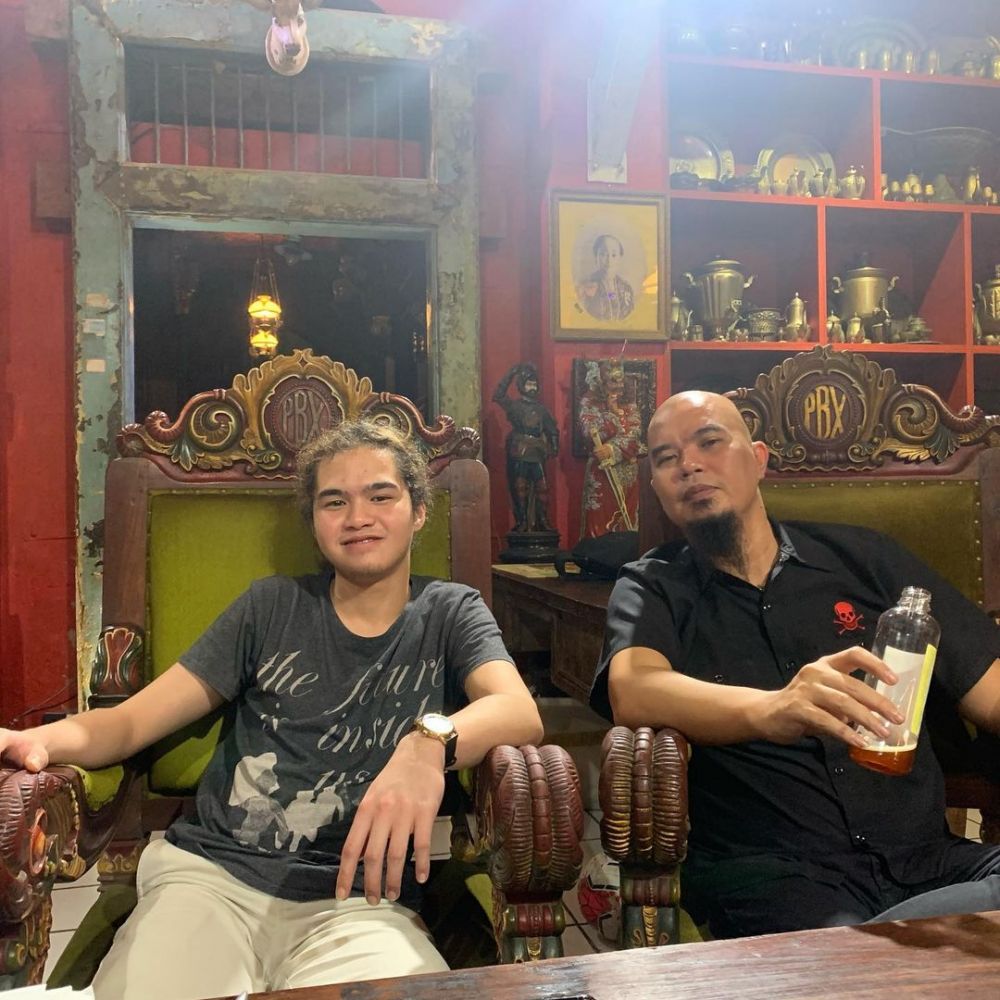 Potret 15 seleb sama anak yang sudah dewasa ini mirip pol, terbaru ada Denada dan putrinya Aisha