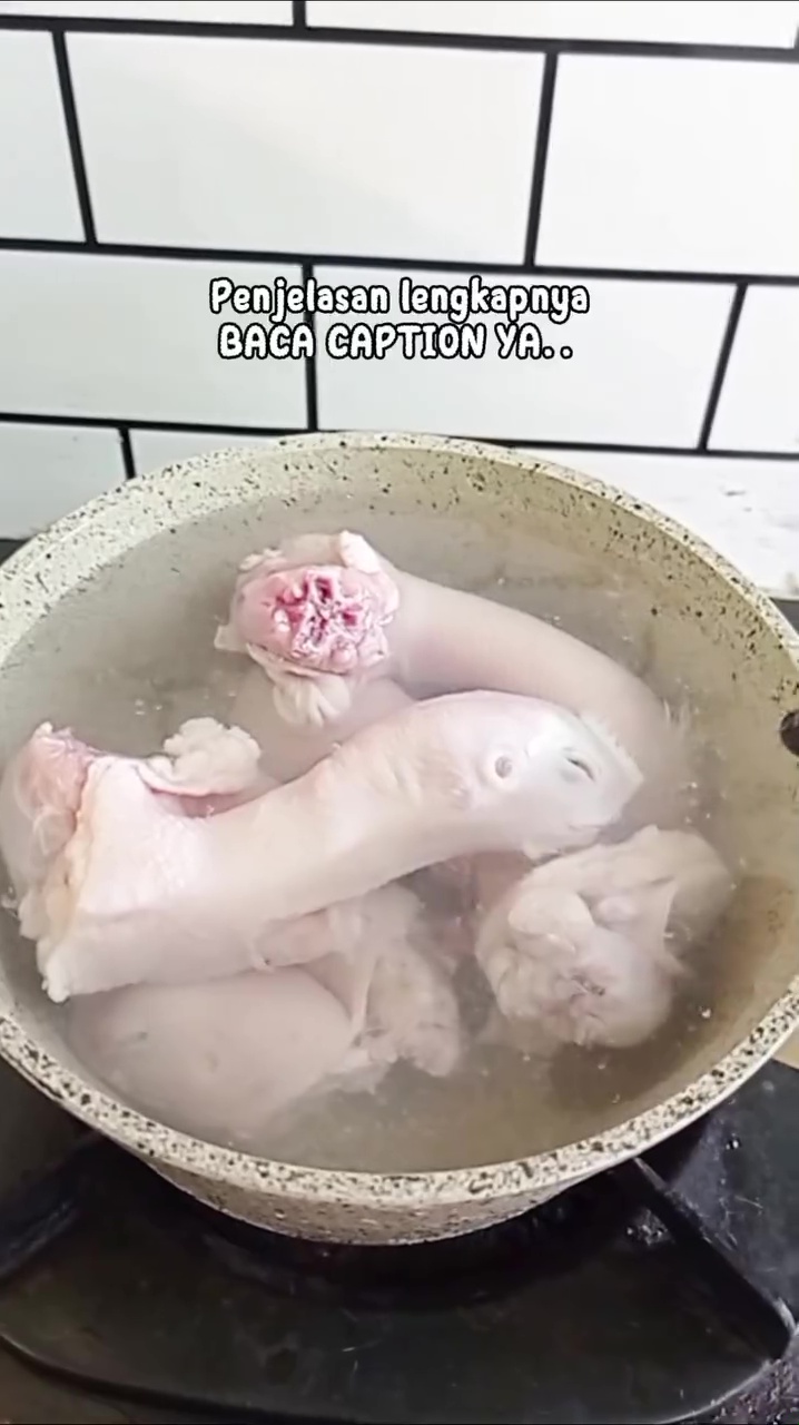Stop cuci ayam dengan air jika ingin bebas kontaminasi, coba cara ini agar lebih higienis