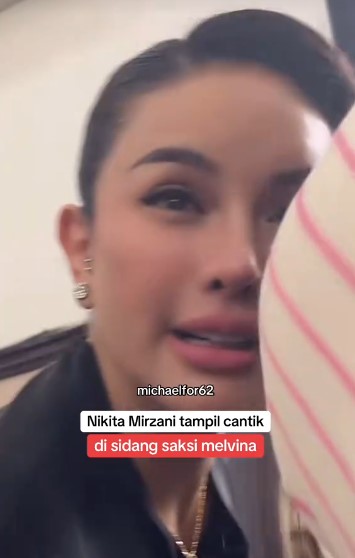 7 Potret Nikita Mirzani kembali hadiri sidang dengan gaya modis abis, tenteng tas branded