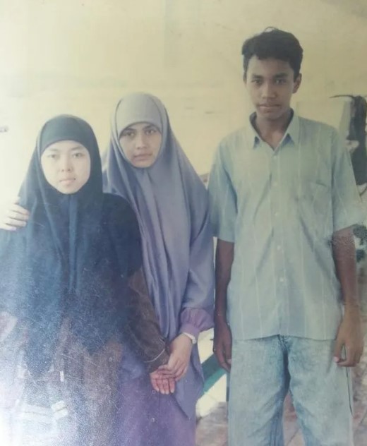 Pria ini pernah jadi tukang semir sepatu, kini jadi crazy rich, 2 kali duduk di DPR, 9 potret lawasnya