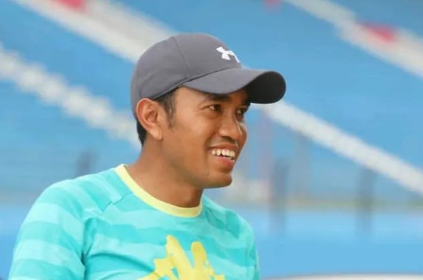 Pria ini pernah jadi tukang semir sepatu, kini jadi crazy rich, 2 kali duduk di DPR, 9 potret lawasnya