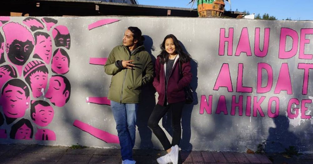 Bapak dan anak serasa bestie, ini 11 potret kompak Abimana Aryasatya dan Satine Zaneta, saling dukung